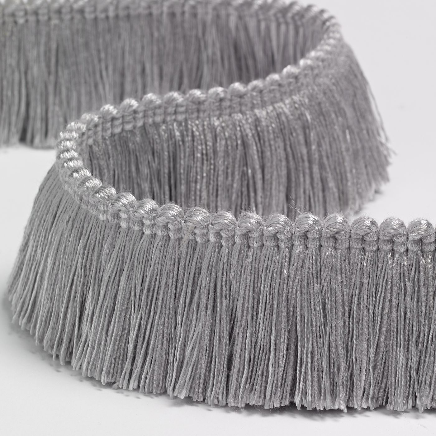 Декоративная тесьма Brush Fringe от James Hare